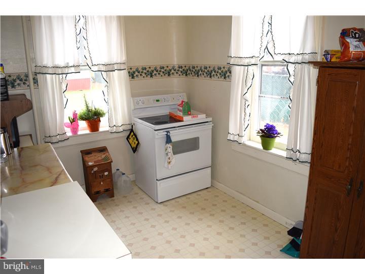 254 South Hull Street Sinking Spring, PA 19608 - Photo 12 of 18 Gallery Image 12