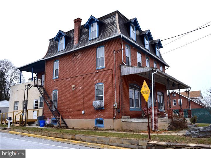 254 South Hull Street Sinking Spring, PA 19608 - Photo 14 of 18 Gallery Image 14
