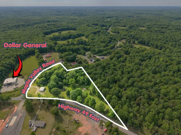 $369,900 | 2815 Highway 49, Charlotte, TN 37036