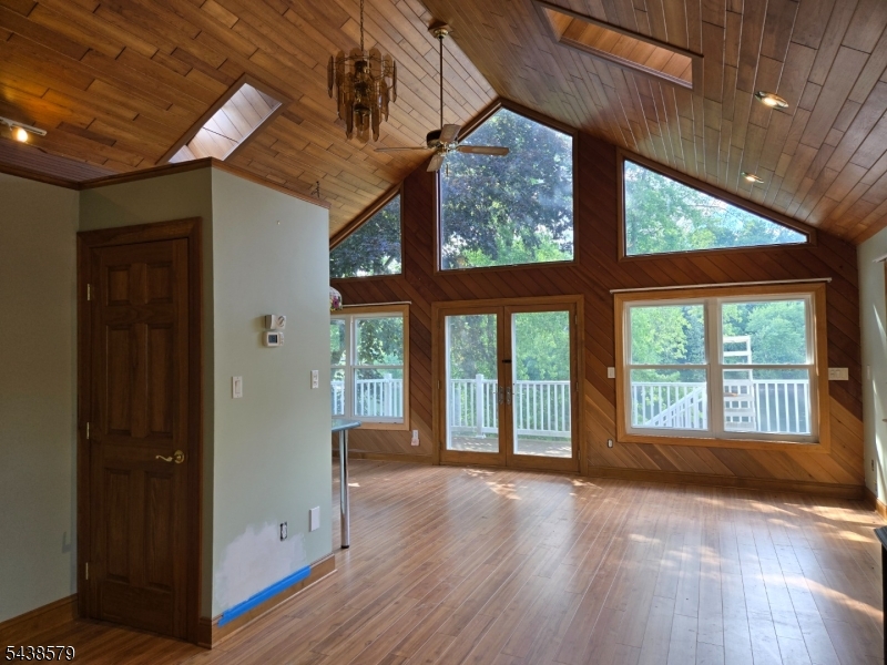 2967 River Road Phillipsburg, NJ 08865 - Photo 7 of 42
