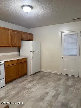 $1,150 | 907 Springwood Drive, Jacksonville, NC 28546