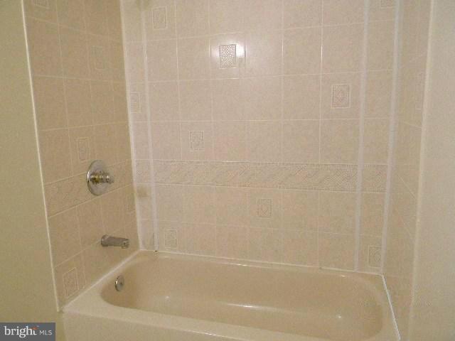 15004 Shamrock Ridge Road Silver Spring, MD 20906 - Photo 17 of 30 Bath