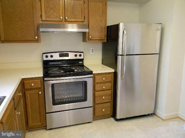 15004 Shamrock Ridge Road Silver Spring, MD 20906 - Photo 7 of 30 Kitchen