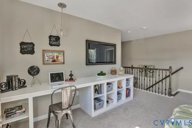 a view of entryway and livingroom