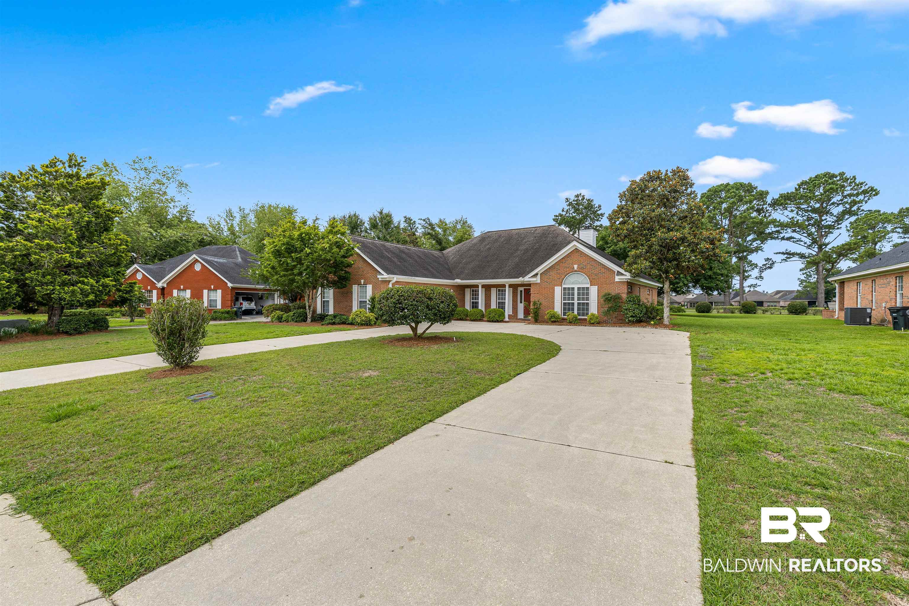 105 Par Circle Fairhope, AL 36532 - Photo 2 of 30 Additional Front