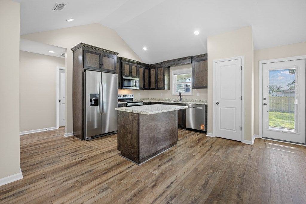 4448 White Water Road Valdosta, GA 31601 - Photo 15 of 43 Gallery Image 15
