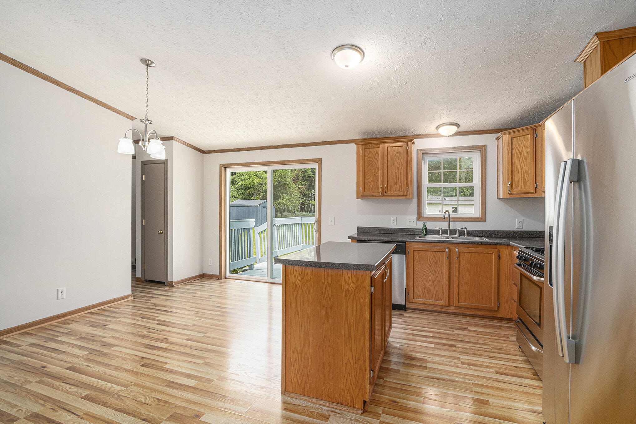 310 Rogers Street Decatur, MI 49045 - Photo 5 of 18 Kitchen/Dining