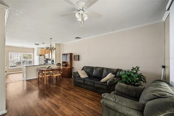 $1,800 | 922 Vineland Place, Lake Mary, FL 32746