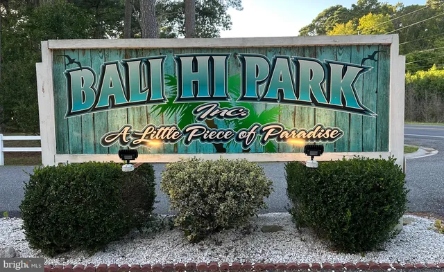 a sign that is on the side of the road