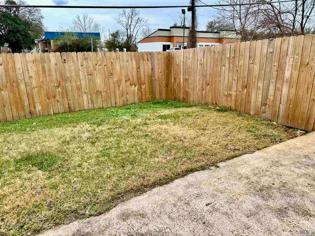 $1,300 | 37283 Northwood Alley, Prairieville, LA 70769