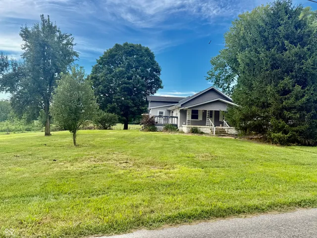 $195,000 | 6913 East County Road 200 North, Coatesville, IN 46121