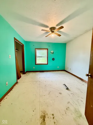 $195,000 | 6913 East County Road 200 North, Coatesville, IN 46121