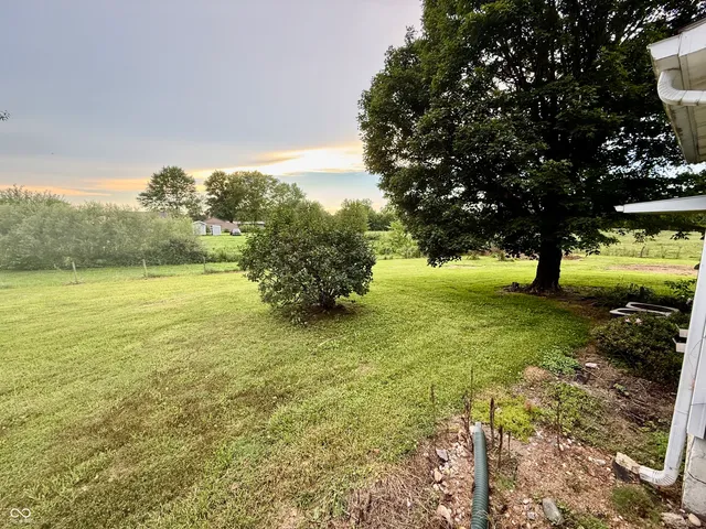 $195,000 | 6913 East County Road 200 North, Coatesville, IN 46121