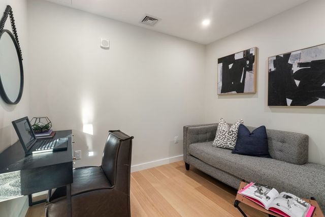 $1,199,000 | 76 Wareham Street, Unit 6E, Boston, MA 02118