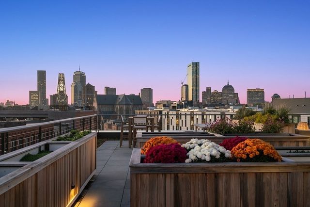 $1,199,000 | 76 Wareham Street, Unit 6E, Boston, MA 02118