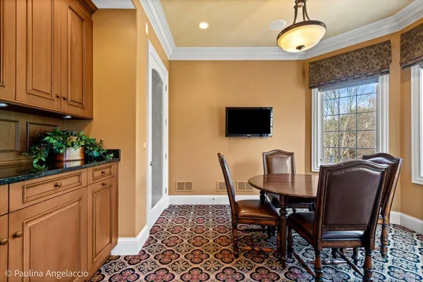 $3,250,000 | 419 North Valley Hill Road, Bull Valley, IL 60098