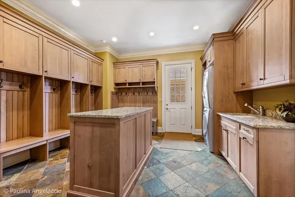 $3,250,000 | 419 North Valley Hill Road, Bull Valley, IL 60098