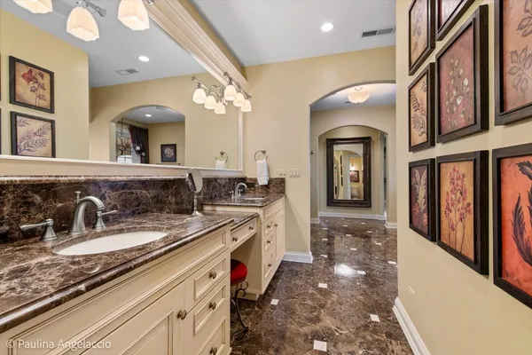$3,250,000 | 419 North Valley Hill Road, Bull Valley, IL 60098