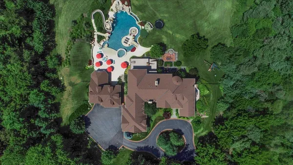 $3,250,000 | 419 North Valley Hill Road, Bull Valley, IL 60098