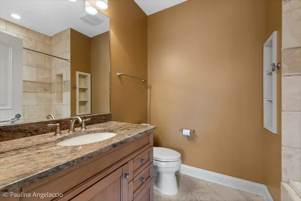 $3,250,000 | 419 North Valley Hill Road, Bull Valley, IL 60098