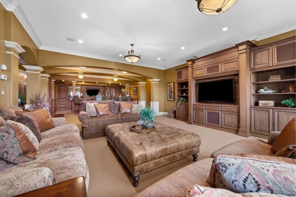 $3,250,000 | 419 North Valley Hill Road, Bull Valley, IL 60098
