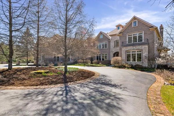 $3,250,000 | 419 North Valley Hill Road, Bull Valley, IL 60098