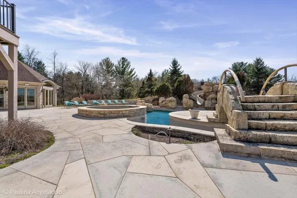 $3,250,000 | 419 North Valley Hill Road, Bull Valley, IL 60098