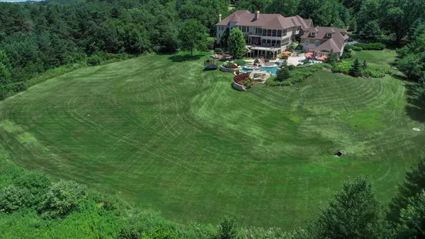 $3,250,000 | 419 North Valley Hill Road, Bull Valley, IL 60098