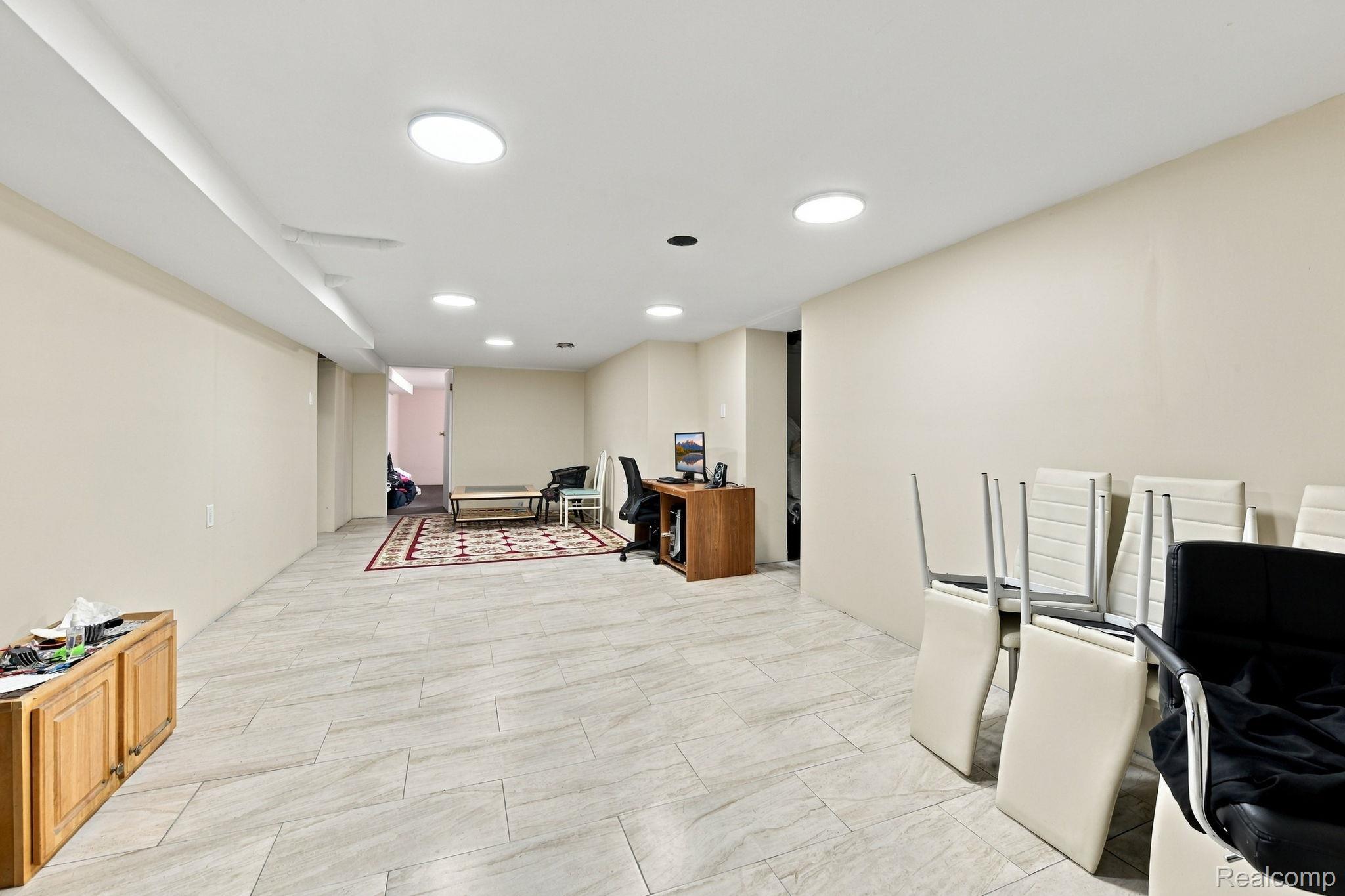 5353 18 Mile Road Sterling Heights, MI 48314 - Photo 34 of 53 46-web-or-mls-5353-18-mile-rd.jpg