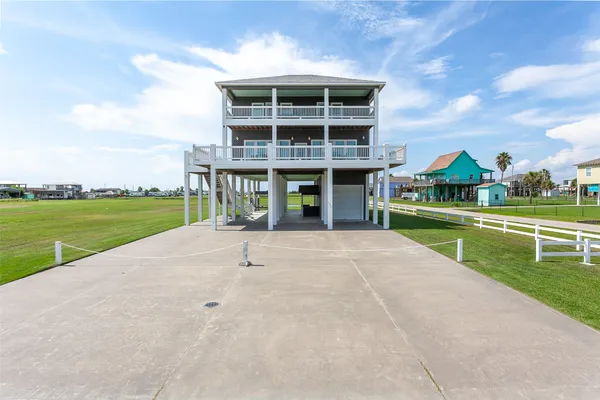 $1,299,999 | 1255 Cloon Street, Crystal Beach, TX 77650