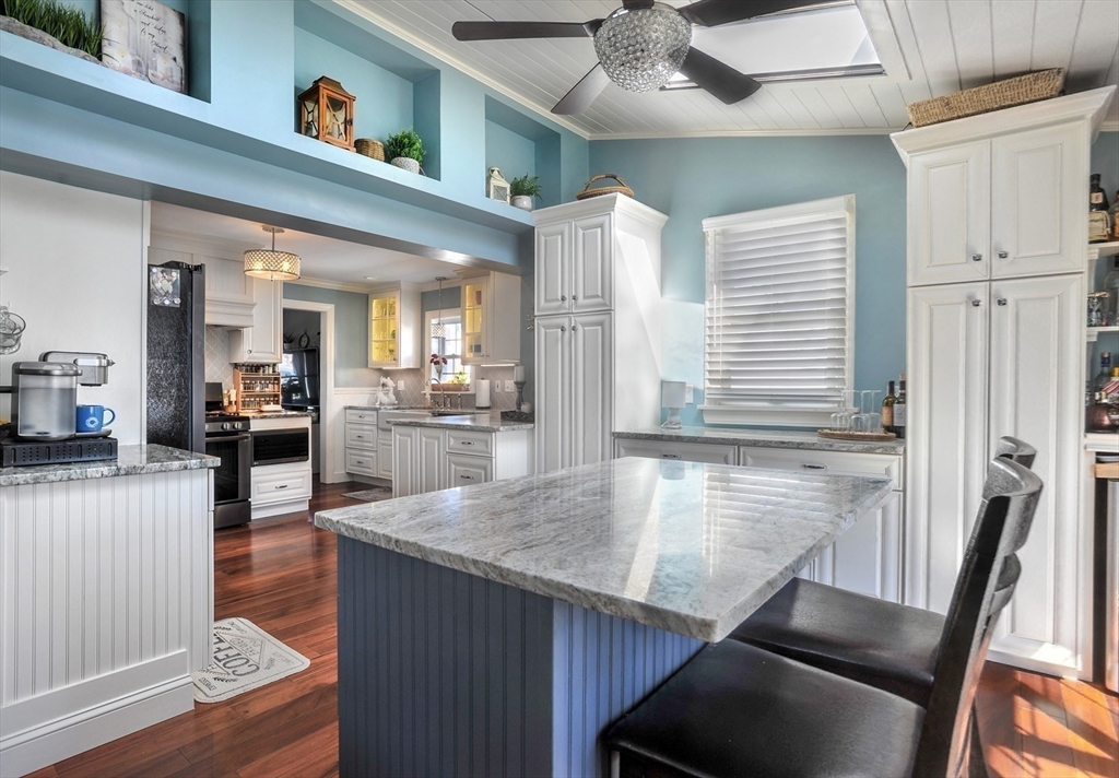 28 E Street Hull, MA 02045 - Photo 14 of 40