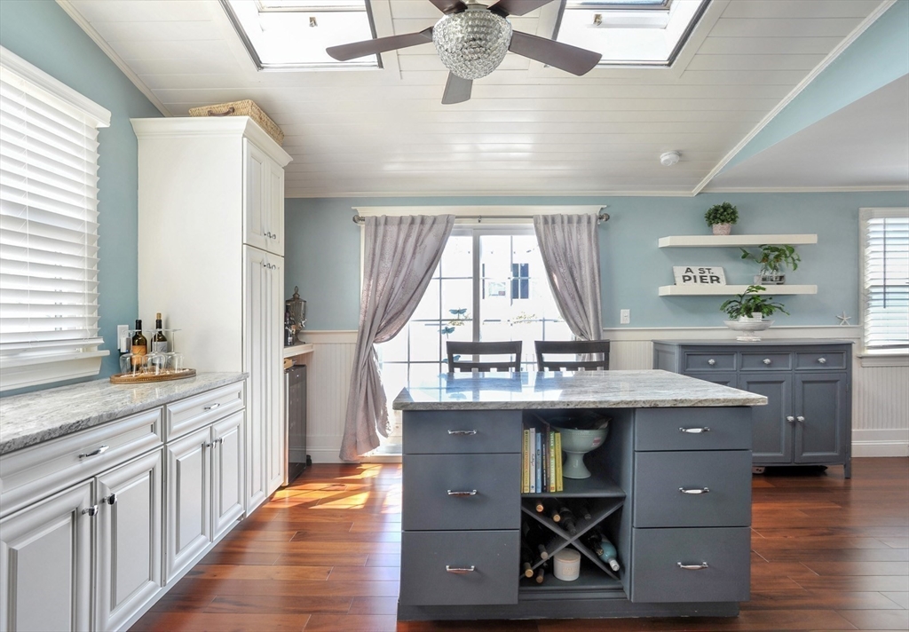 28 E Street Hull, MA 02045 - Photo 16 of 40