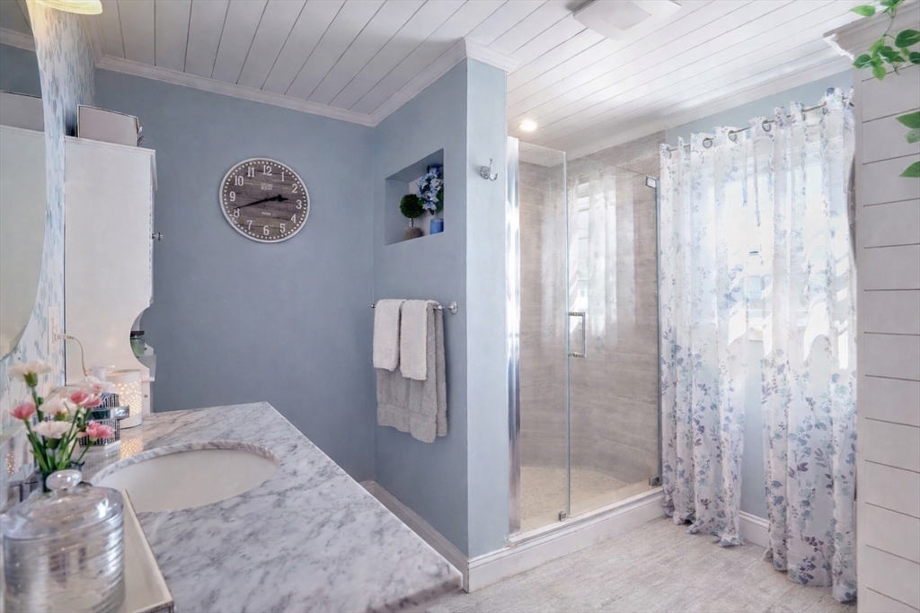 28 E Street Hull, MA 02045 - Photo 19 of 40