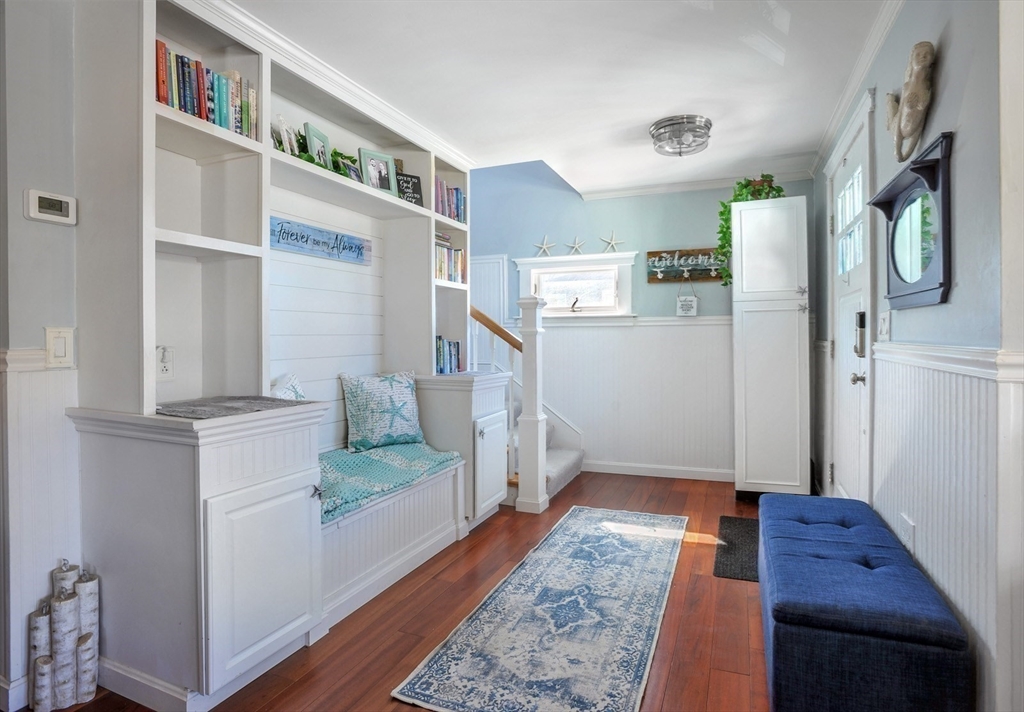 28 E Street Hull, MA 02045 - Photo 6 of 40