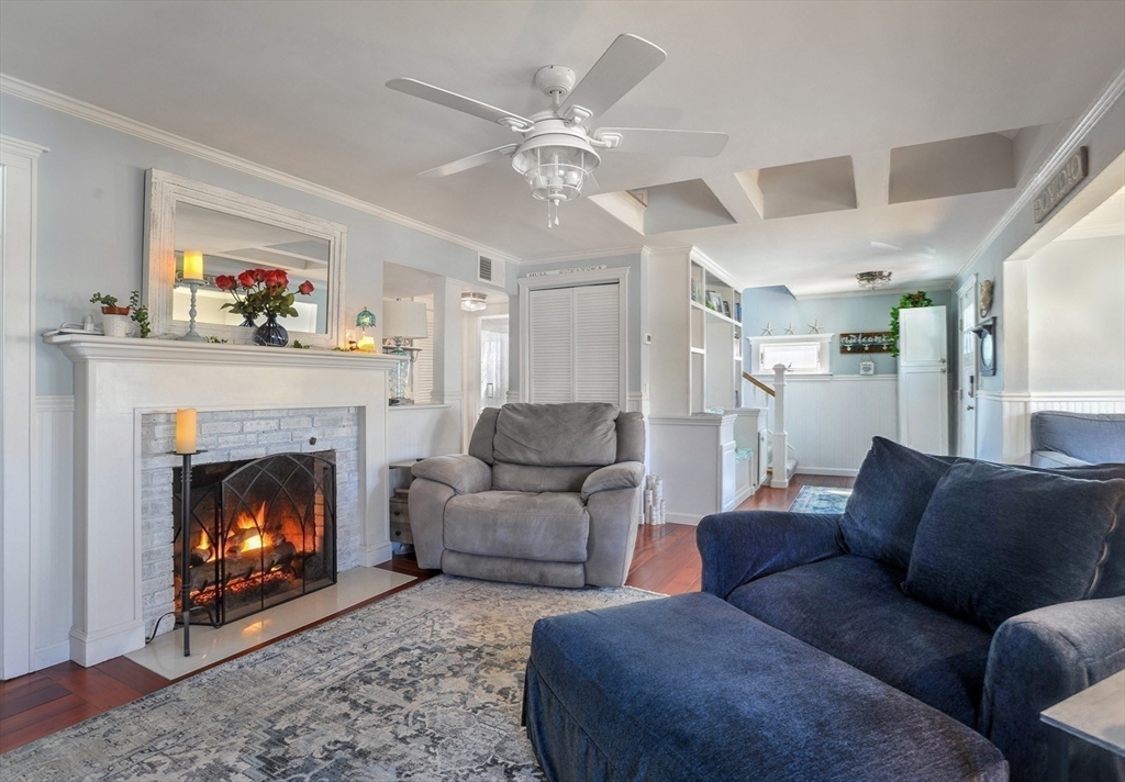 28 E Street Hull, MA 02045 - Photo 8 of 40