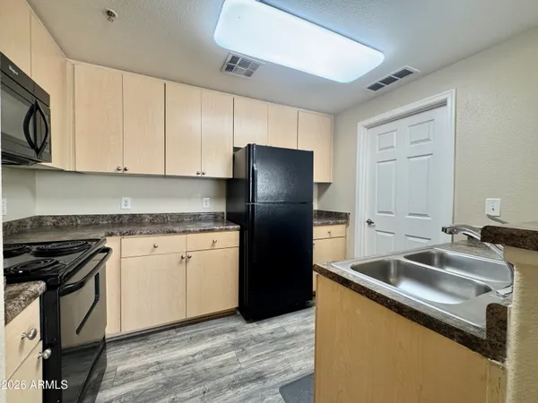 $1,550 | 18416 North Cave Creek Road, Unit 2033, Phoenix, AZ 85032