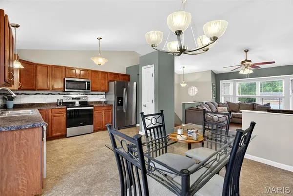 $250,000 | 6241 Twin Springs Boulevard, Cedar Hill, MO 63016