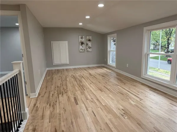 $925,000 | 2121 West 120th Street, Leawood, KS 66209