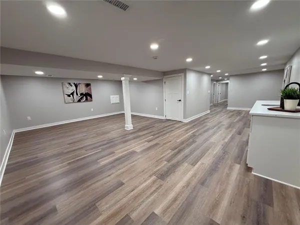 $925,000 | 2121 West 120th Street, Leawood, KS 66209