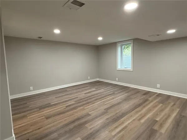$925,000 | 2121 West 120th Street, Leawood, KS 66209