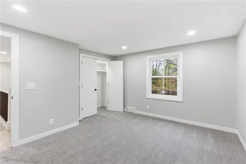 $925,000 | 2121 West 120th Street, Leawood, KS 66209