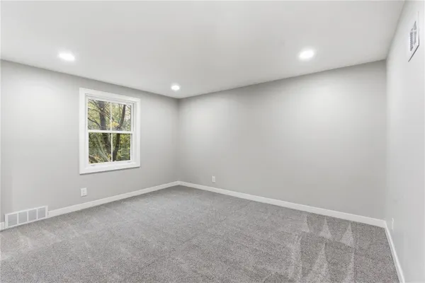 $925,000 | 2121 West 120th Street, Leawood, KS 66209