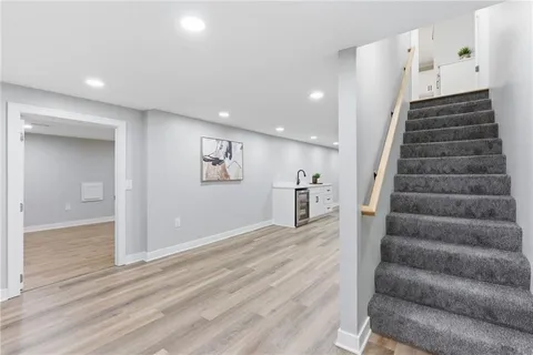 $925,000 | 2121 West 120th Street, Leawood, KS 66209