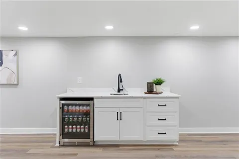 $925,000 | 2121 West 120th Street, Leawood, KS 66209