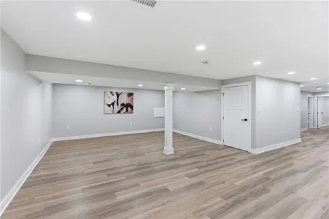 $925,000 | 2121 West 120th Street, Leawood, KS 66209