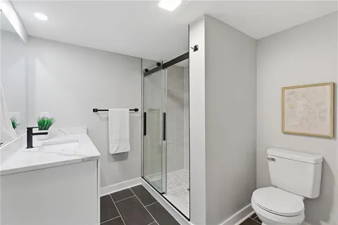 $925,000 | 2121 West 120th Street, Leawood, KS 66209