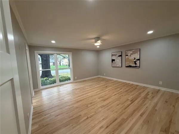 $925,000 | 2121 West 120th Street, Leawood, KS 66209