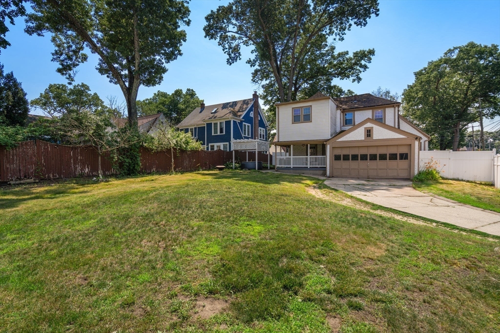 107 Perkins Street Springfield, MA 01118 - Photo 27 of 29