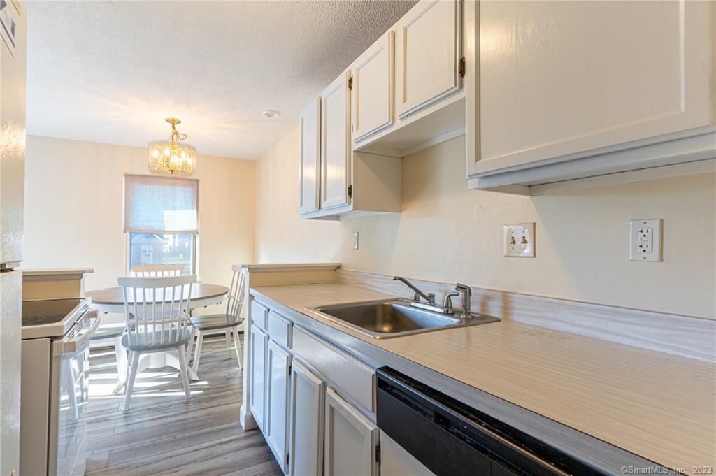 45 Jefferson Road, Unit 315 Branford, CT 06405 - Photo 6 of 18