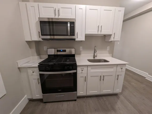 $1,595 | 269 Jewett Avenue, Unit 404, Jersey City, NJ 07304